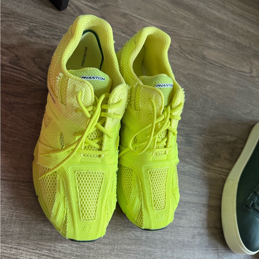 Balenciaga Sneakers $200. Good condition.